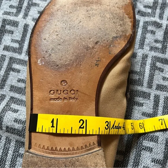 GUCCI Horsebit Accent Tan and Brown Loafers - Sz 9 - Picture 11 of 14